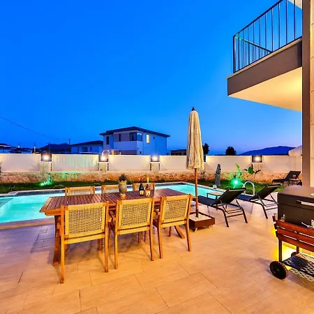 Cukurbag 4 Bedroom With Private Pool Villa *