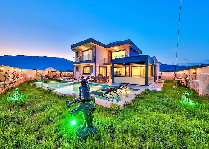 Villa 4 Bedroom With Private Pool *