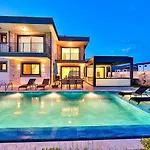 çukurbağ 4 Bedroom With Private Pool Villa