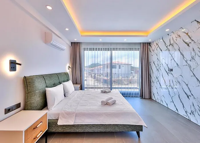 4 Bedroom With Private Pool